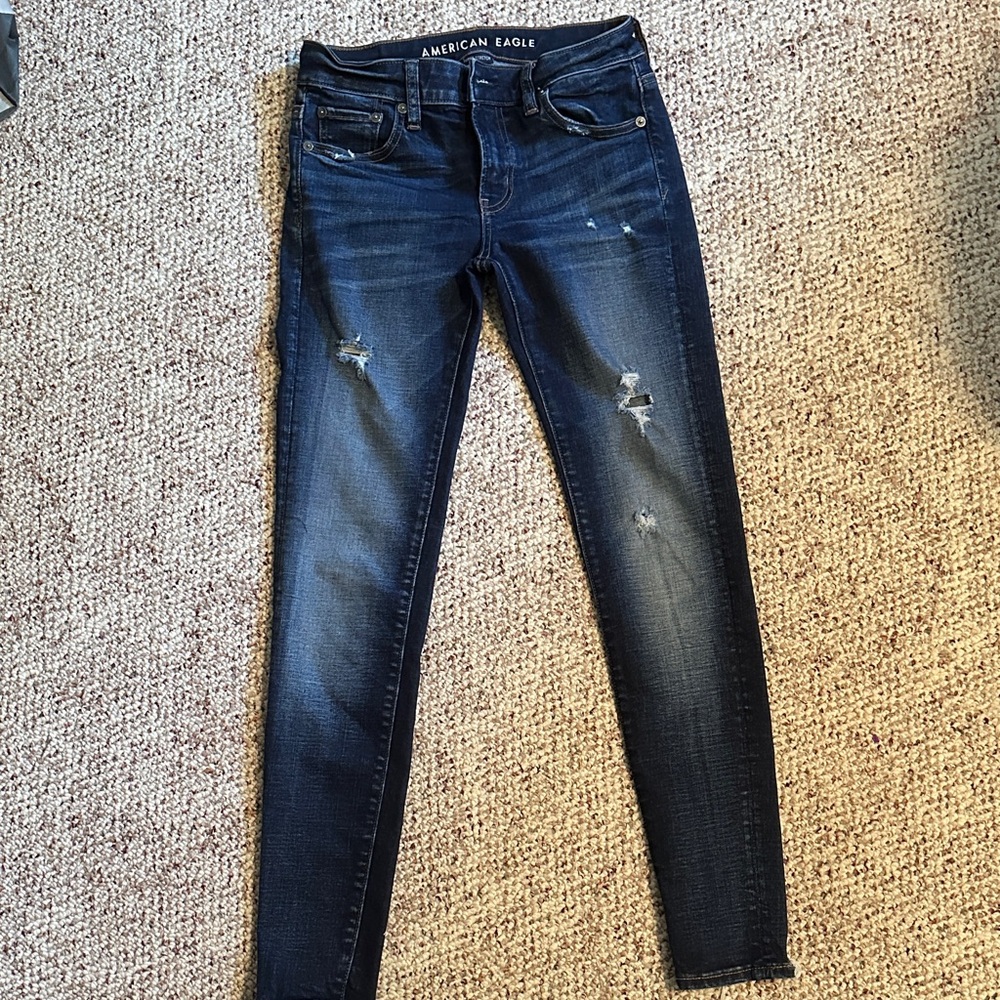 American Eagle Outfitters Women's Dark Blue Distressed Skinny Jeans